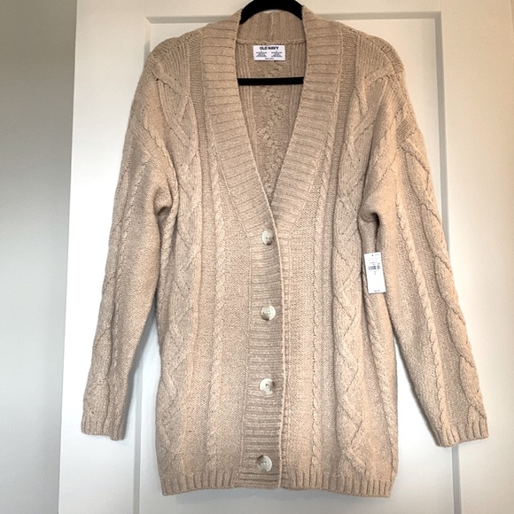 Old Navy Oversized Chunky Cable-Knit Cardigan - Picture 1 of 3